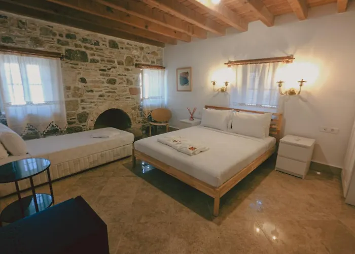 Отель Madran House